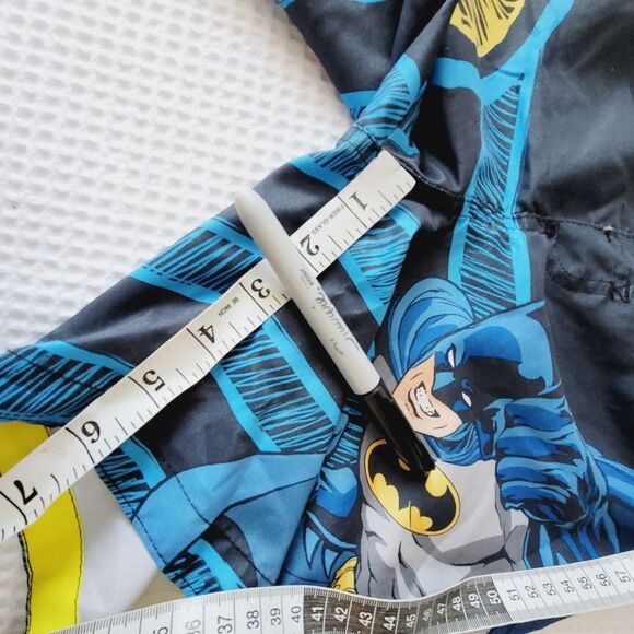 Batman Boys Swim lined Trunks size 7 - Picture 2 of 6